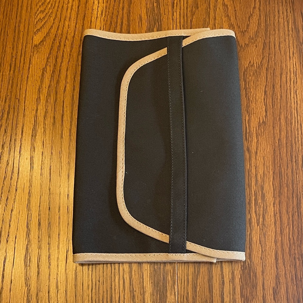 Levenger Book Wrap NIB